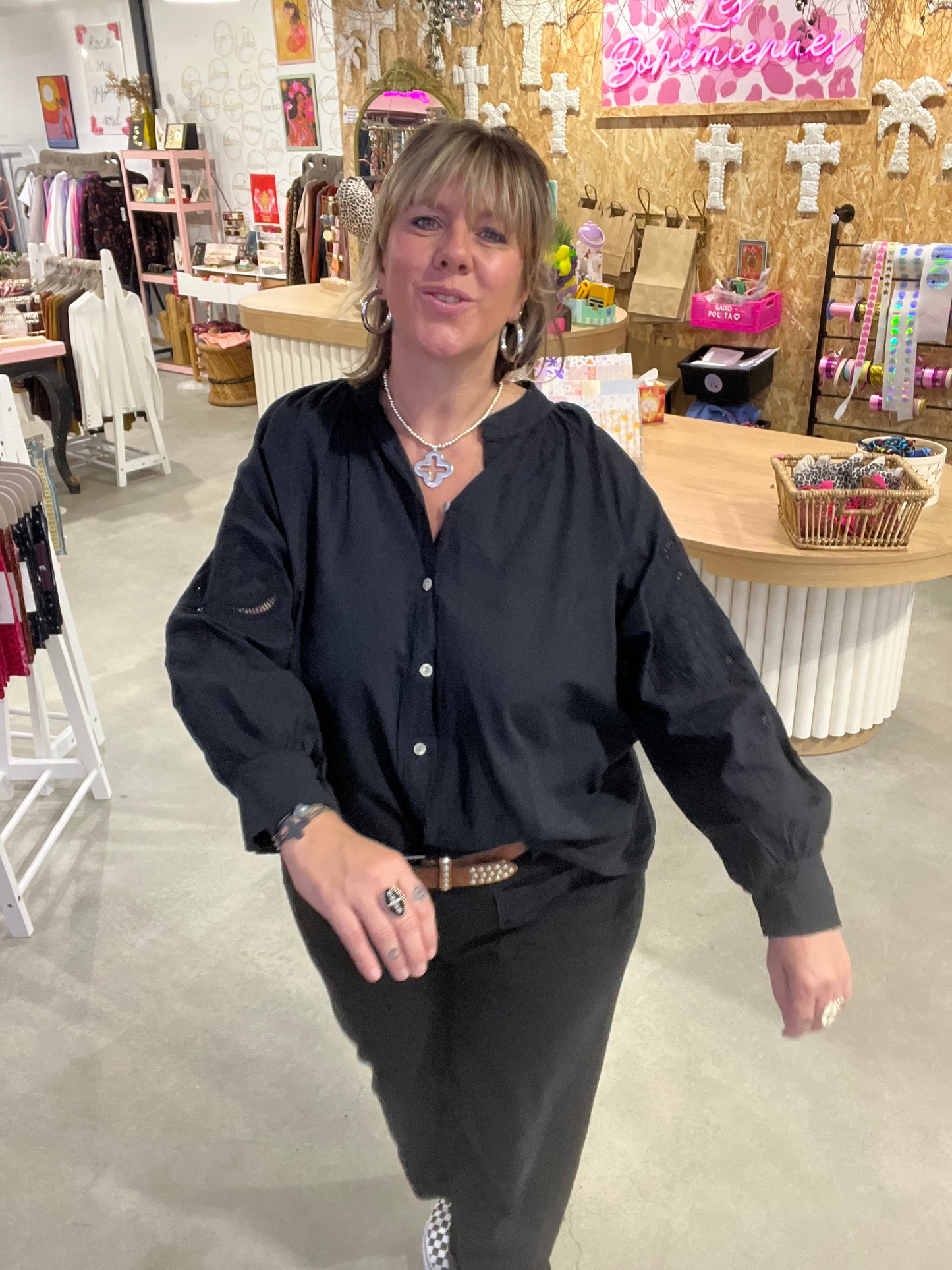 Blouse VITA manches broderie - Noir