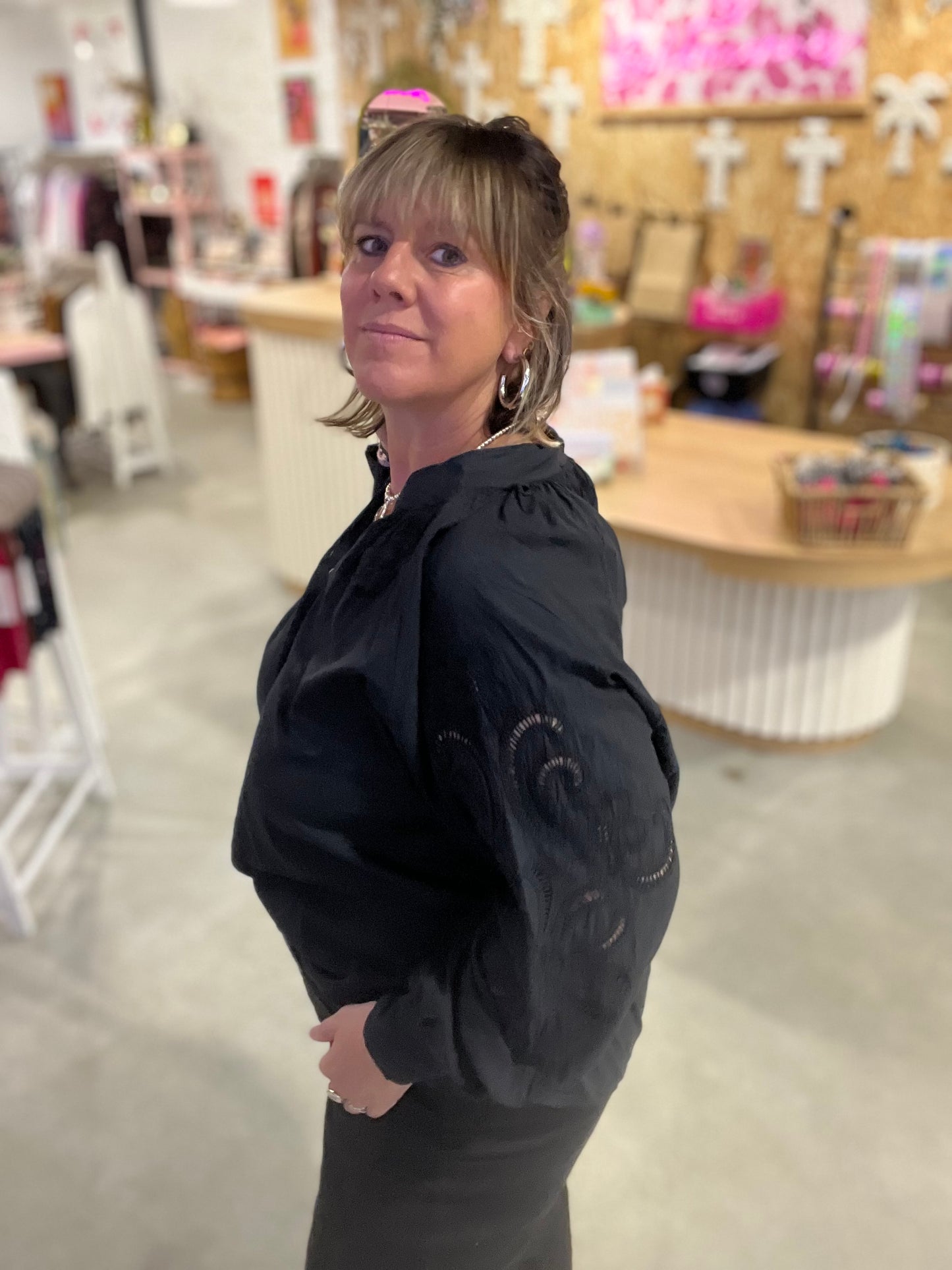 Blouse VITA manches broderie - Noir