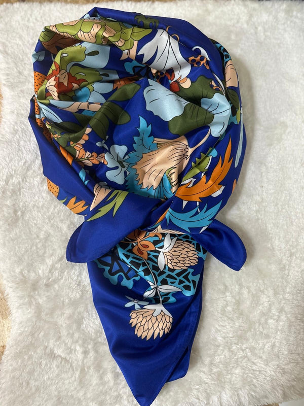 Foulard carré de soie Kiko 18