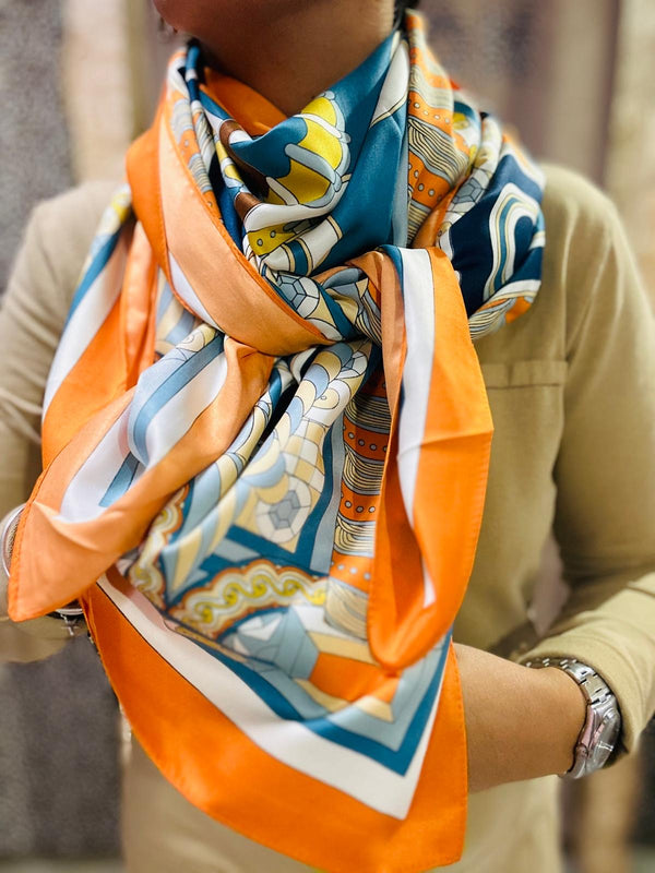 Foulard carré de soie Kiko 14