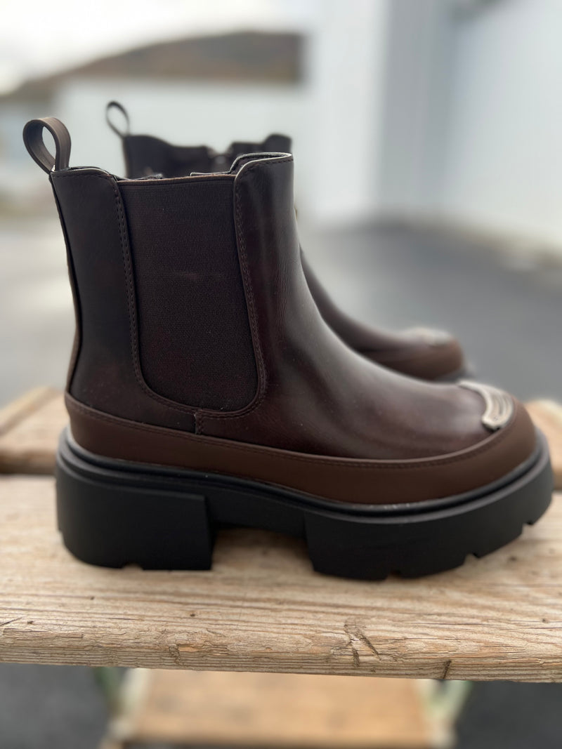 Boots Alili Choco