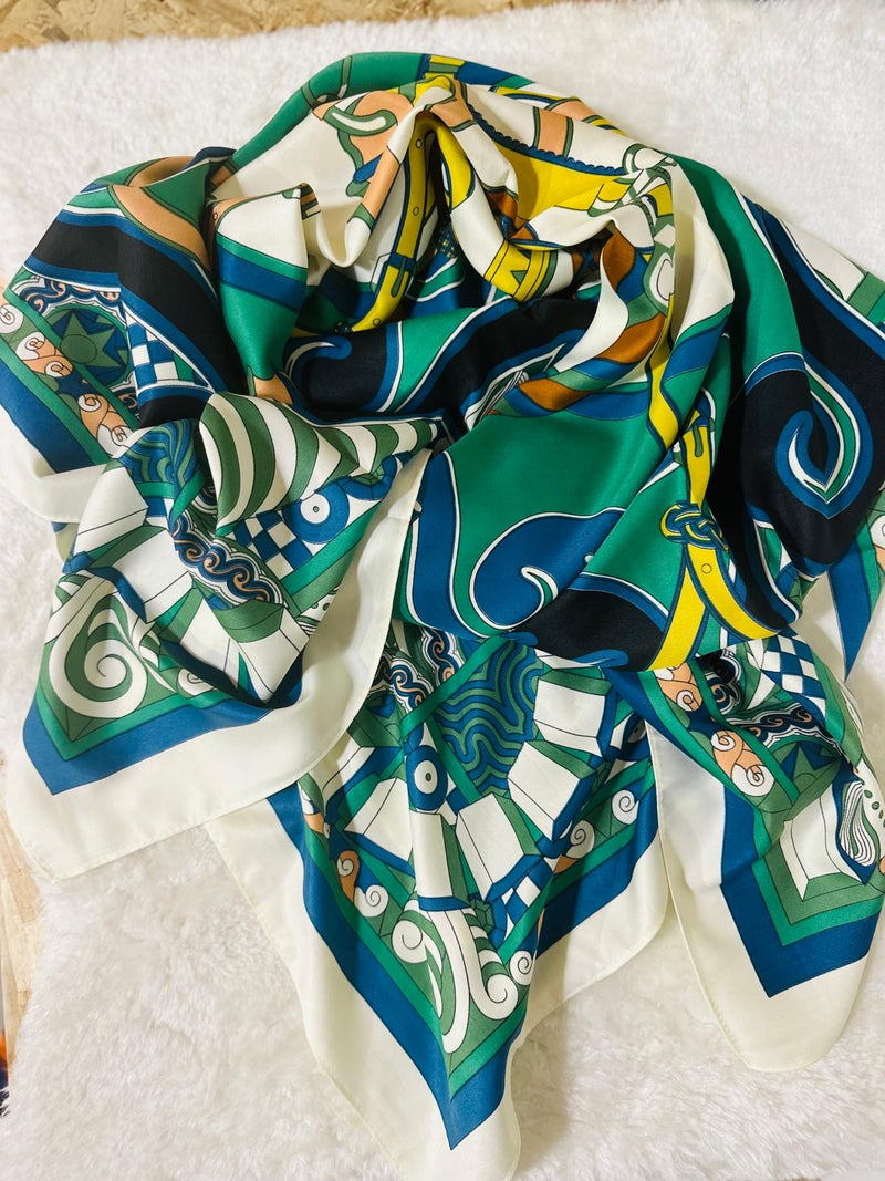 Foulard carré de soie Kiko 16