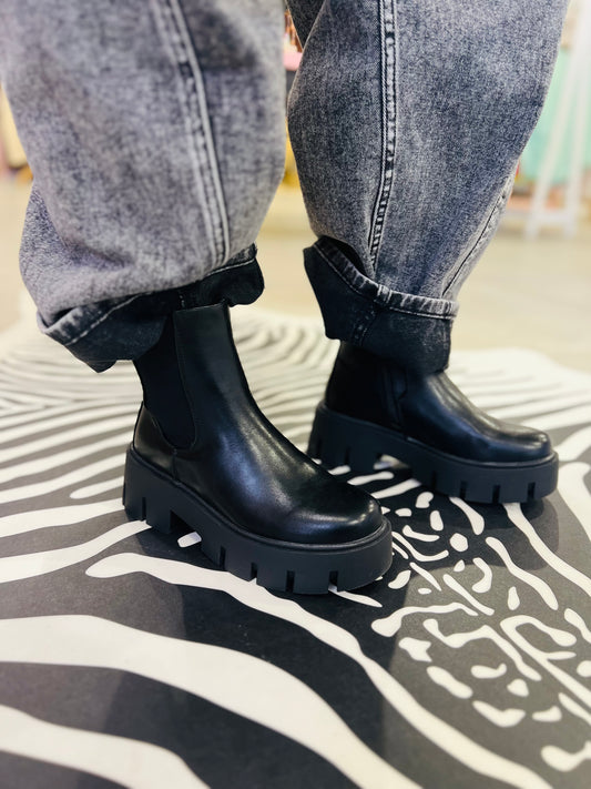 Boots Nolan - Noires