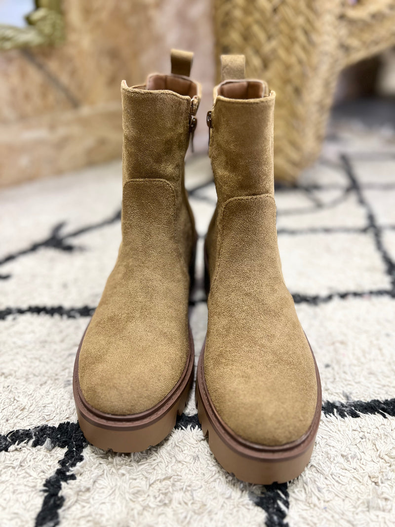 Boots Rock - Camel